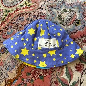 Stella McCartney x The Beatles Toddlers Cotton Star Print Bucket Hat